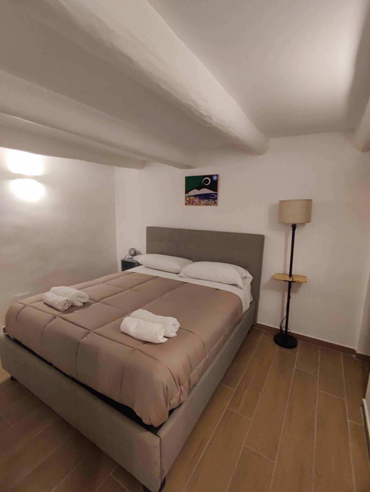 Duchessa Ravaschieri Bed And Breakfast Naples Extérieur photo
